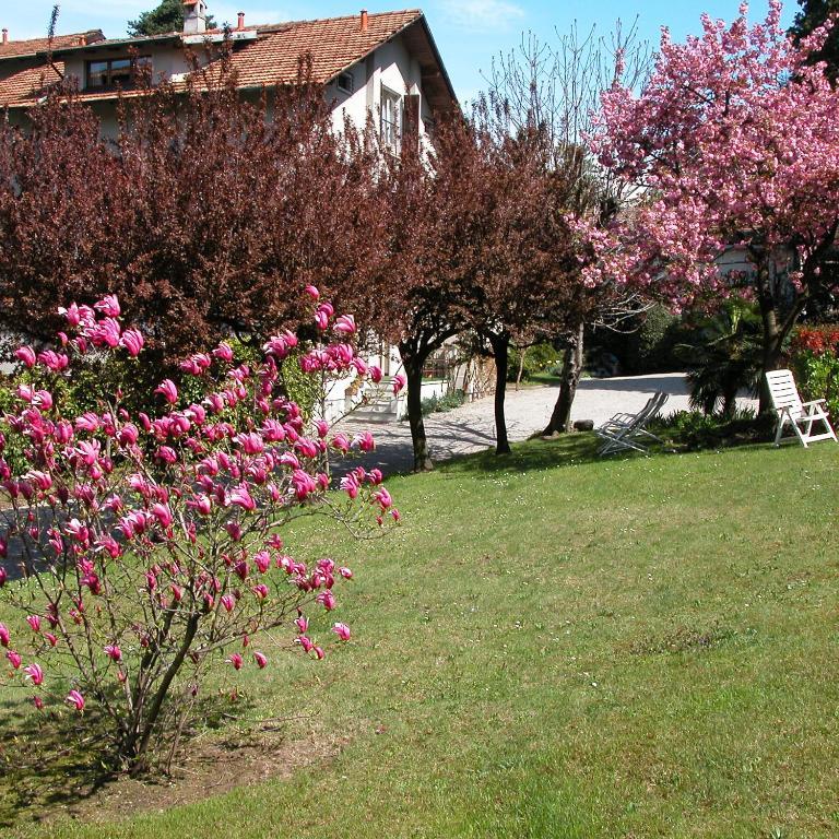 Отель Du Parc Lake Maggiore Экстерьер фото